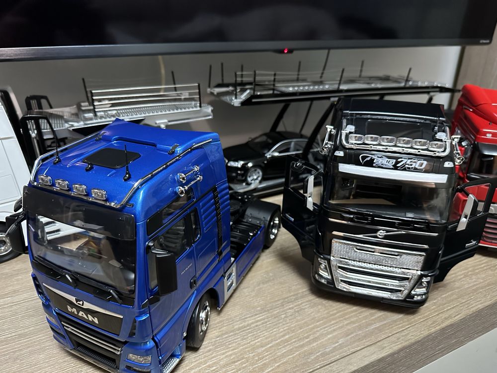 Macheta 1:18 DAF VOLVO MAN