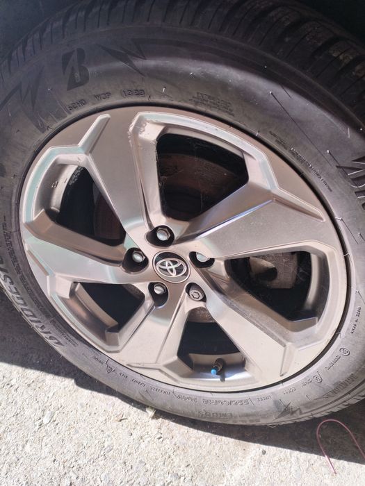18" 5x114.3 Toyota Rav 2019- Bridstone Blizzak dot 2023