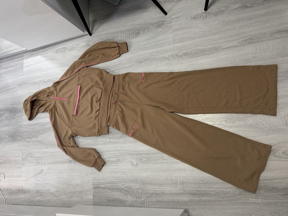 Анцуг Converse нов