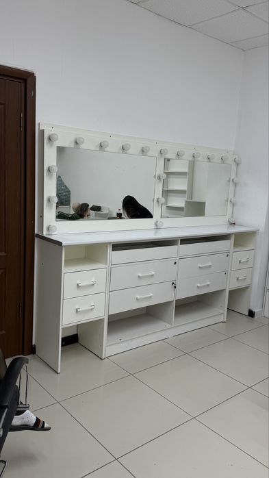 зеркало для визажиста