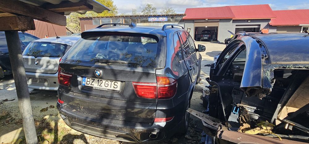 BMW X5 E70 Facelift 4.0d (motor defect)
Faruri xenon