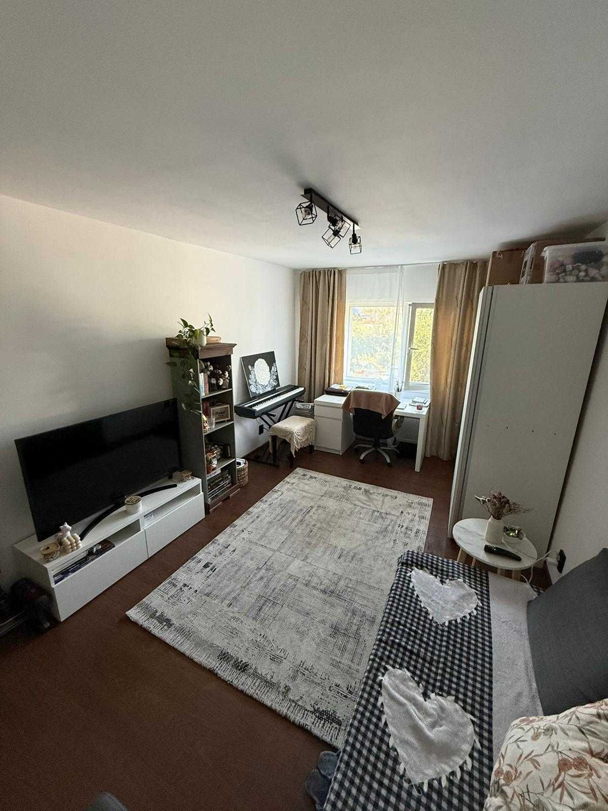 Inchiriez apartament Dumbrava Nord