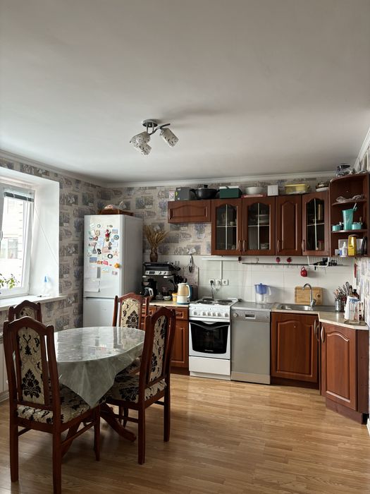 Продам улучшенную двушку