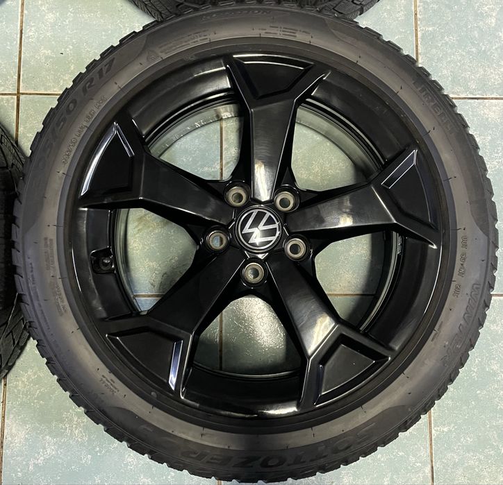 Set jante aliaj R17 VW Golf Passat Jetta 205/50/17 Pirelli iarna