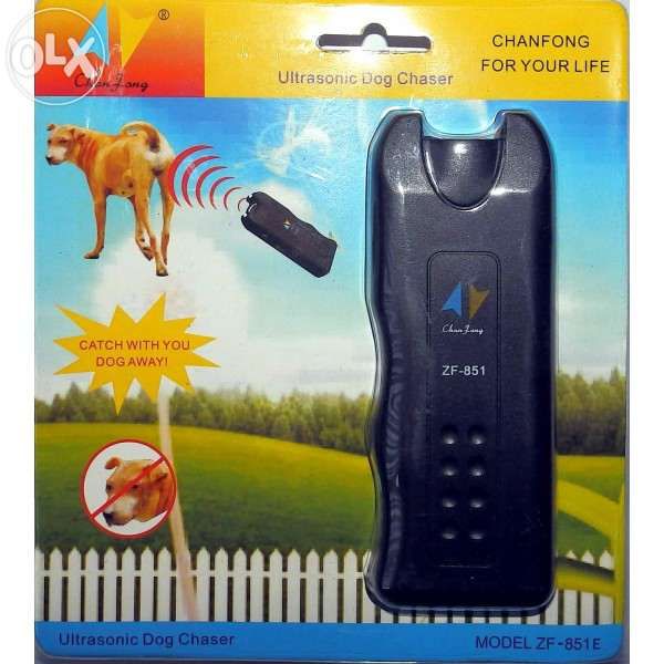 Кучегон ултразвуков + фенер Ultrasonic Dog Chaser ZF-853