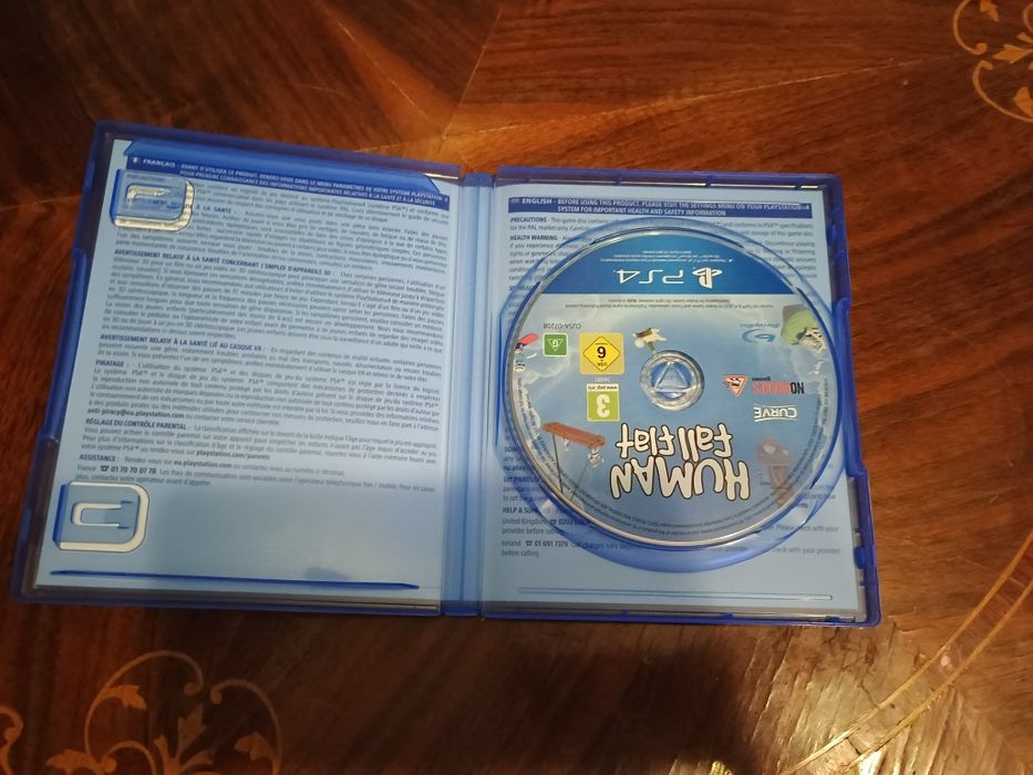 Vând joc human fall flat aniversare edition pentru PS4