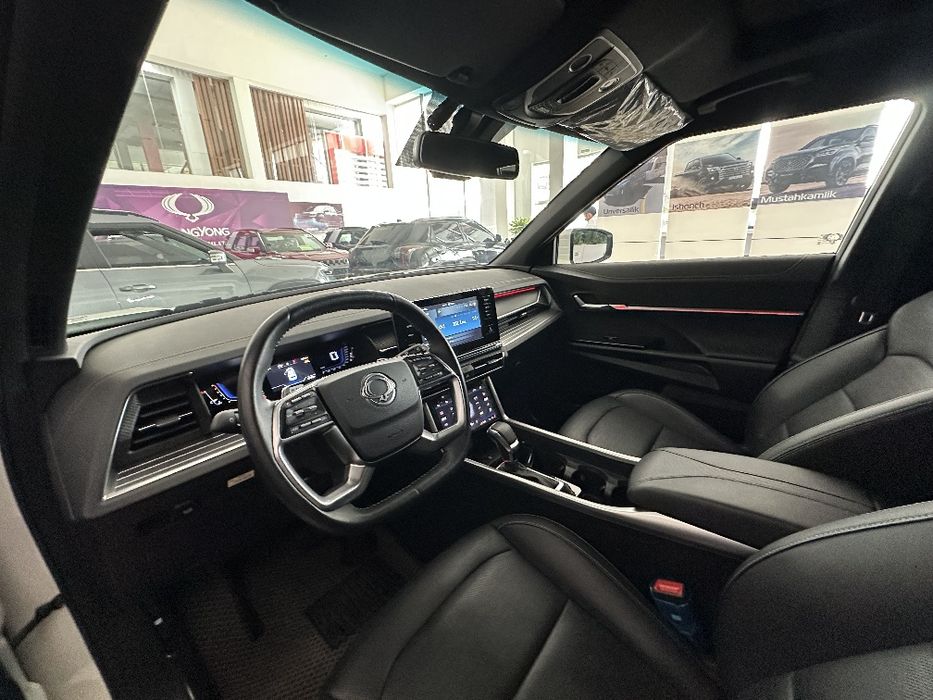 Срочно продаётся автомобиль Ssangyong Torres 2023 FULL Korea  с неболь