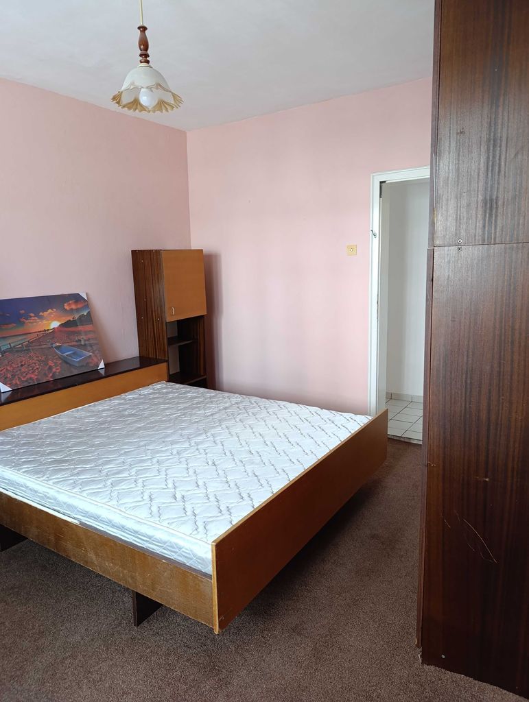 Дава се под наем Тристаен апартамент в София, Надежда 1 - 92 кв.м за 612 € - Снимка #15
