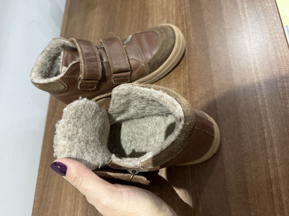 Ghete Petit Nord Copenhagen, imblanite din piele maro, marimea 31