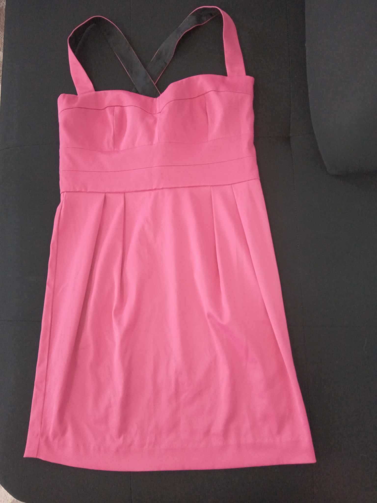 Розова рокля размер Л-М. Нова.