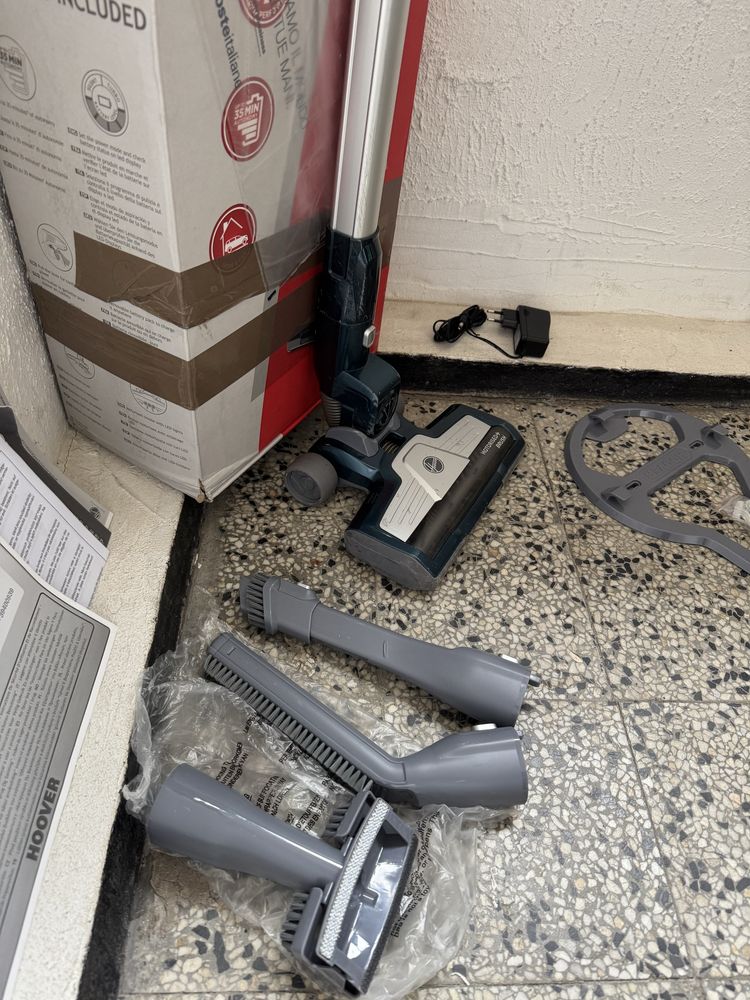 Вертикална Безжична Прахосмукачка Hoover H-Free 800, 22V, 12000PA!