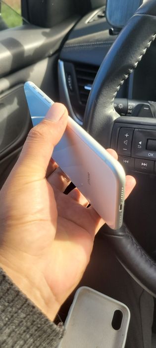 Iphone XR в отлично состоянии