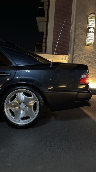 Продам Mercedes-Benz w124 E500 (волчок) (volchok)