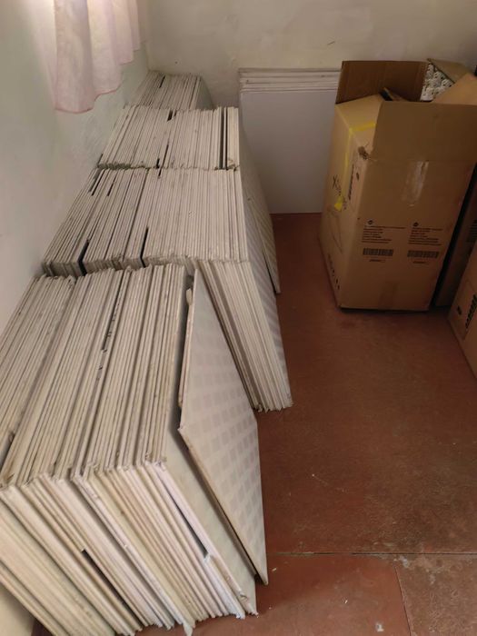 Армстронг новые на патолок