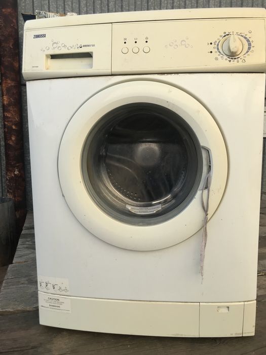 Стиральный машина ! Занусси