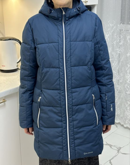 Продам зимнюю теплую куртку