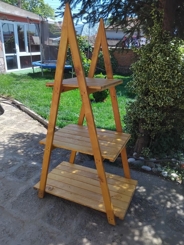 Цветарници от дърво