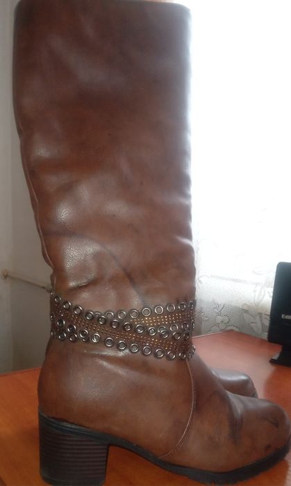 Отдам сапоги зимние.