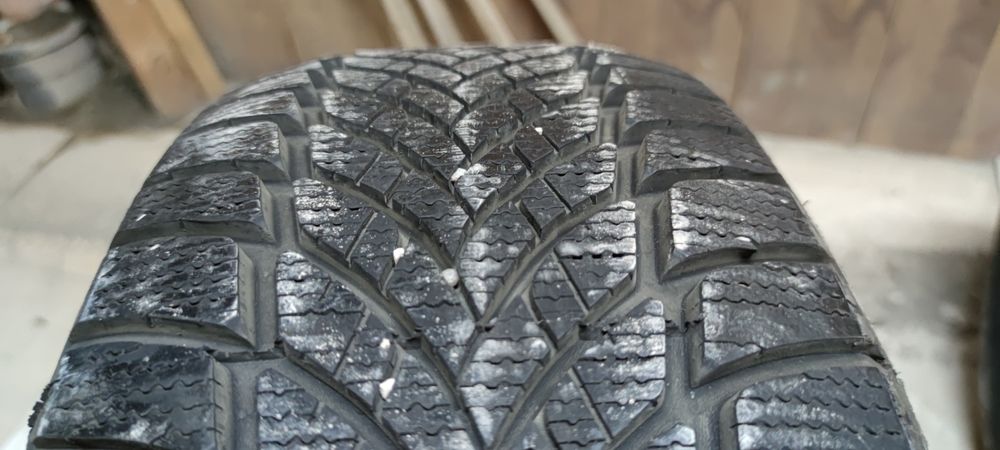 Зимни гуми Good Year 215/55/17
