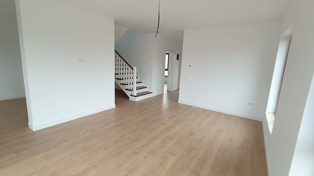 Proprietar vând Duplex 5 camere Dumbrăvița, strada Kossuth Lajos