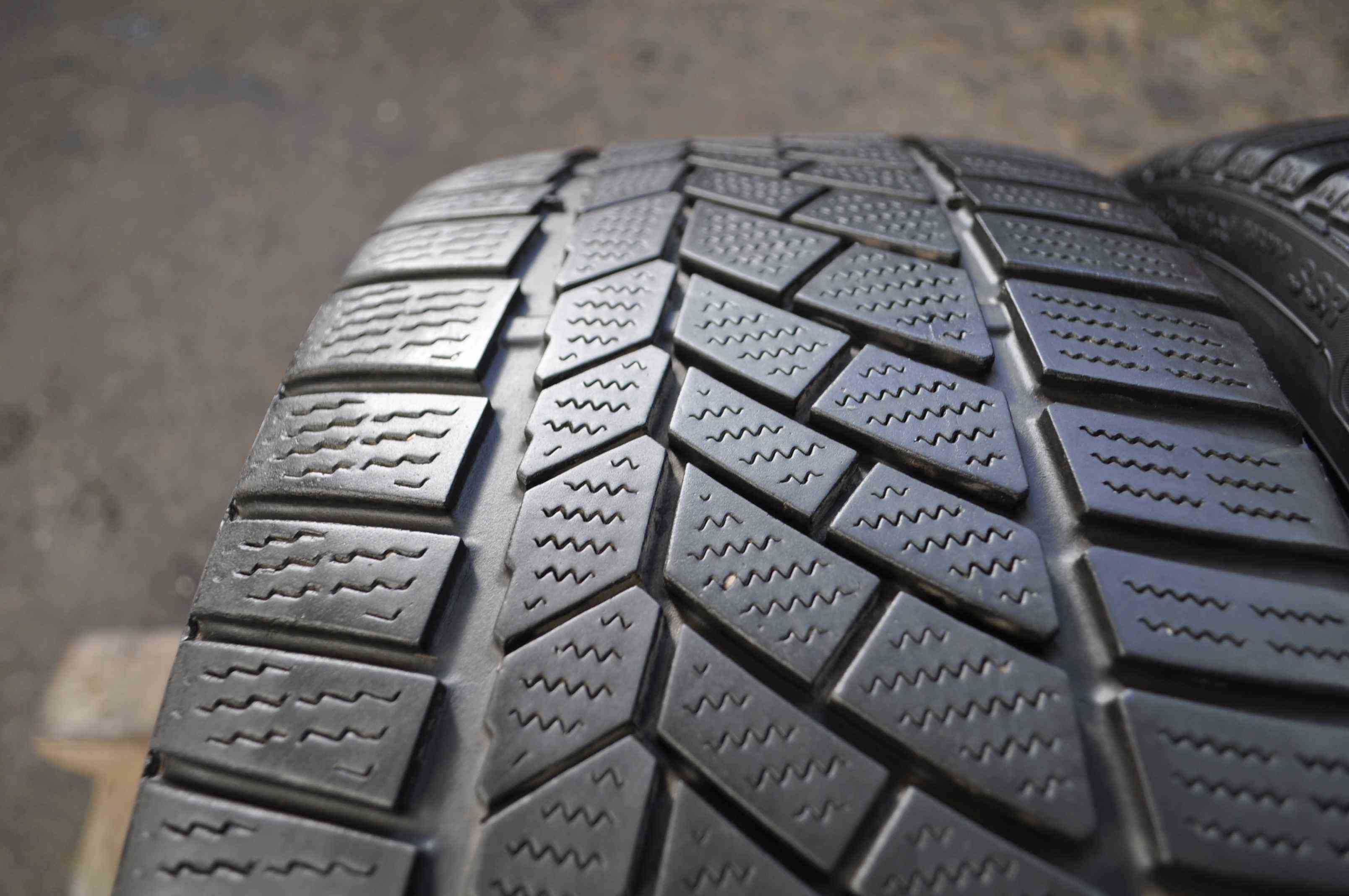 Anvelope Iarna 225/40 R18 CONTINENTAL ContWinterContact TS830P Runflat