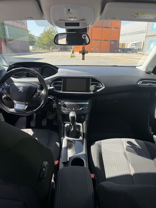 Peugeot 308 1,2 benzina hatchback