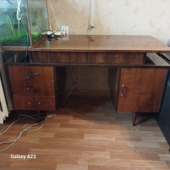 Стол письменный советский