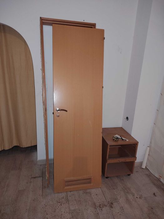 Врати за баня.Качествени.Комплект.