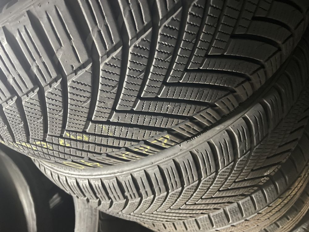 Продам шины 225/40 R19 покрышки резина колеса