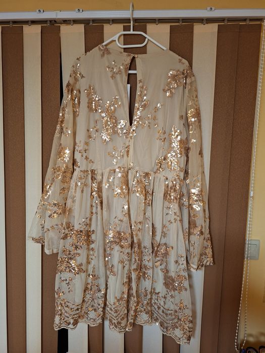 Красива официална рокля