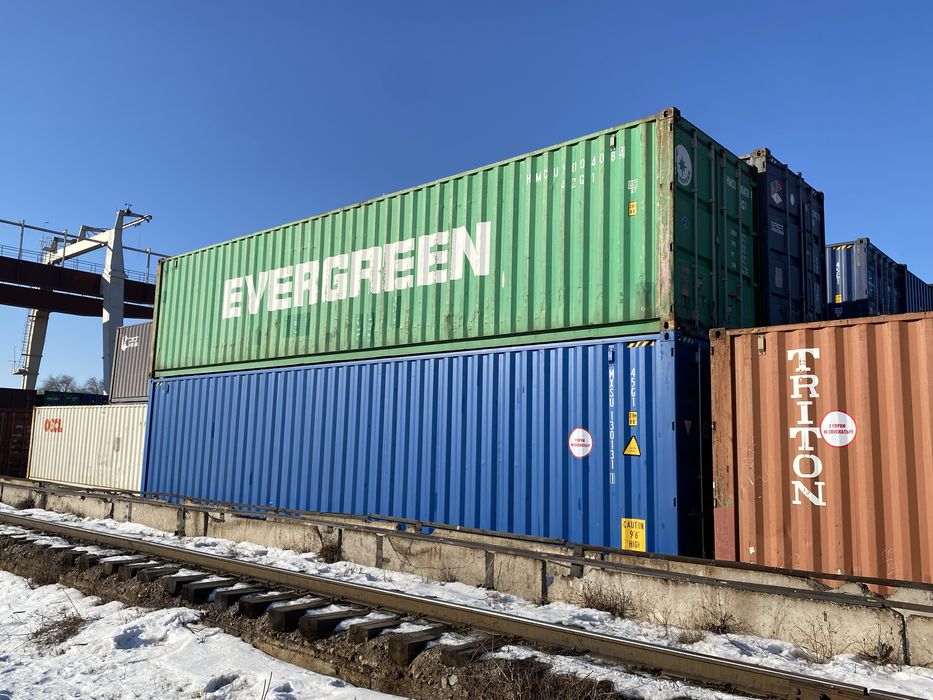 Контейнера 40 футовые МОРСКИЕ 2,9 HQ в Идеальном Состоянии в АСТАНЕ.