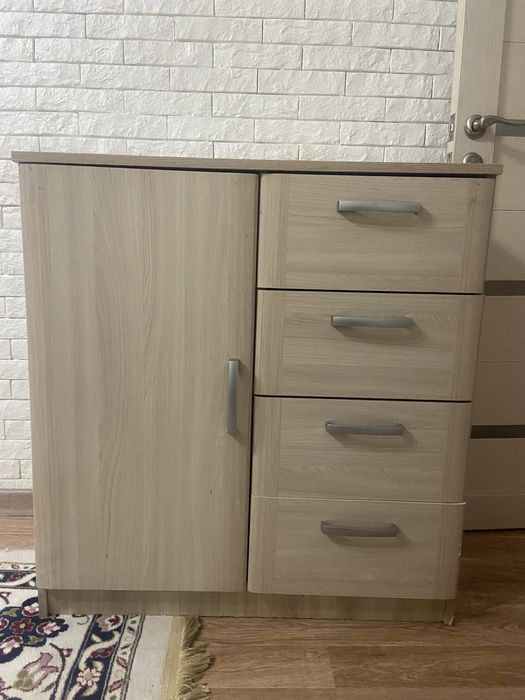 Отдам даром шкаф