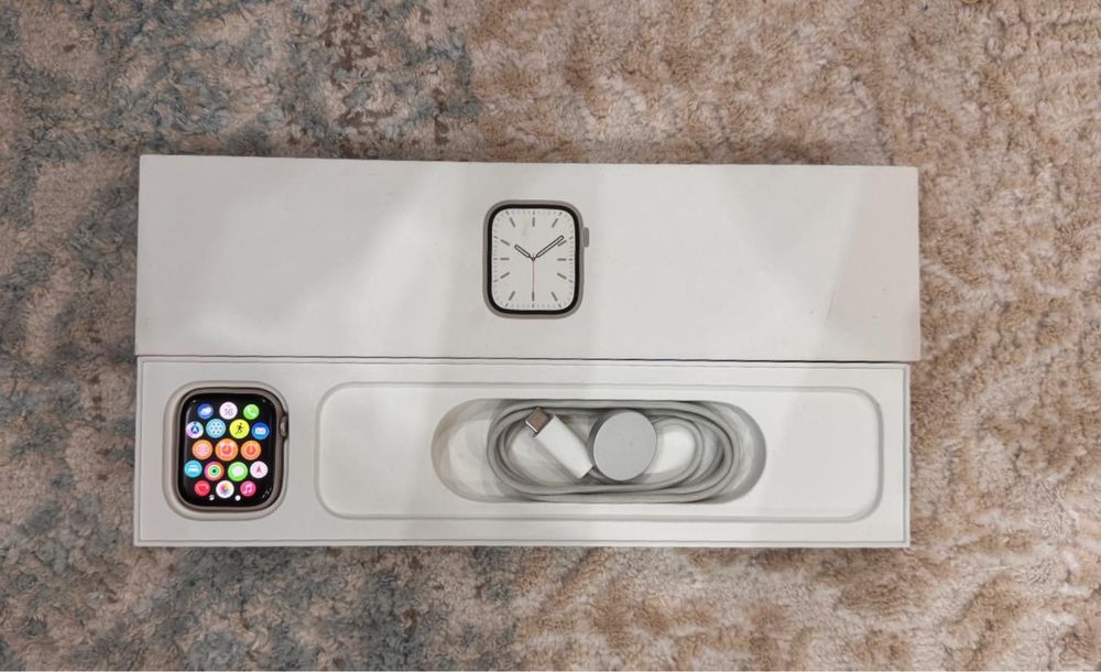 Продам смарт часы Apple watch 7 серии 45mm
