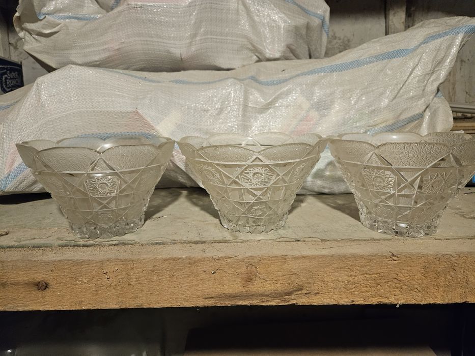 Продам хрустальные салатницы