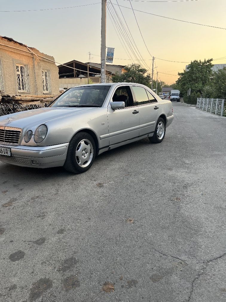 Mersedezbenz benz w 210