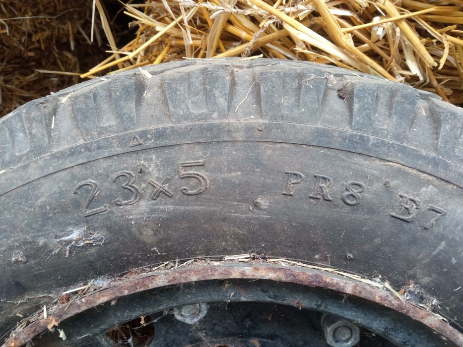 Гуми с джанта 2 броя