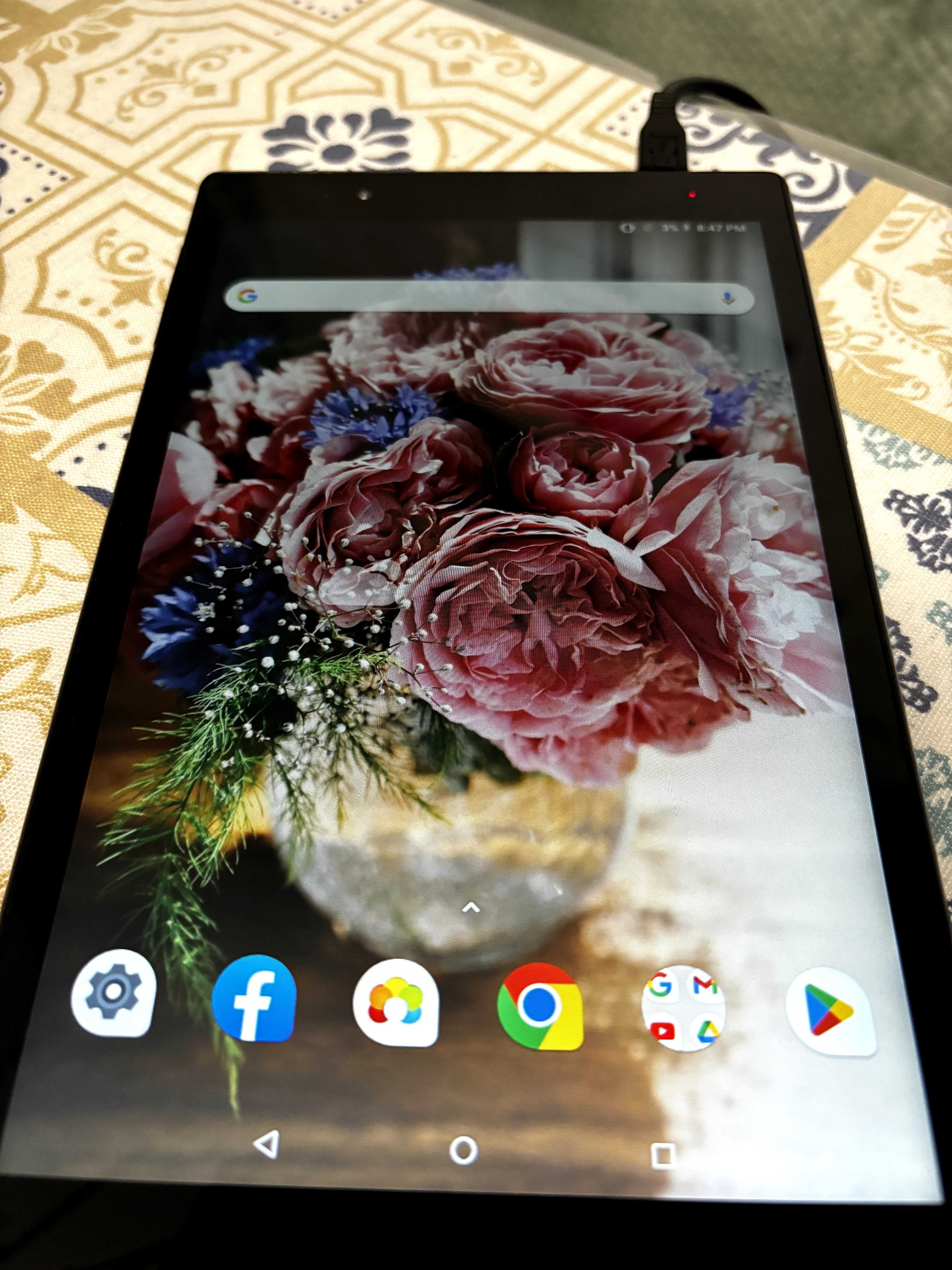 Таблет Lenovo Tab 4 8 16GB, черен цвят