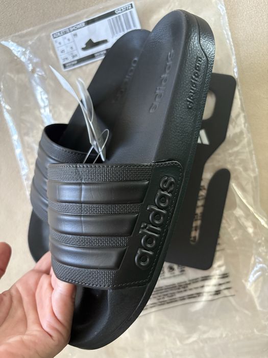 Papuci Adidas marimea 43