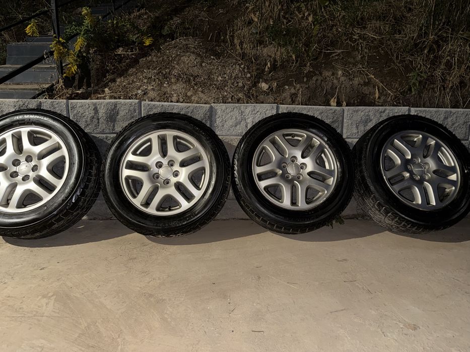 Комплект шин резины с дисками, размер 215/60 R16. На субару (Subary)