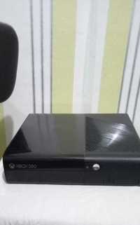 XBOX 360 с 2 джойстиками