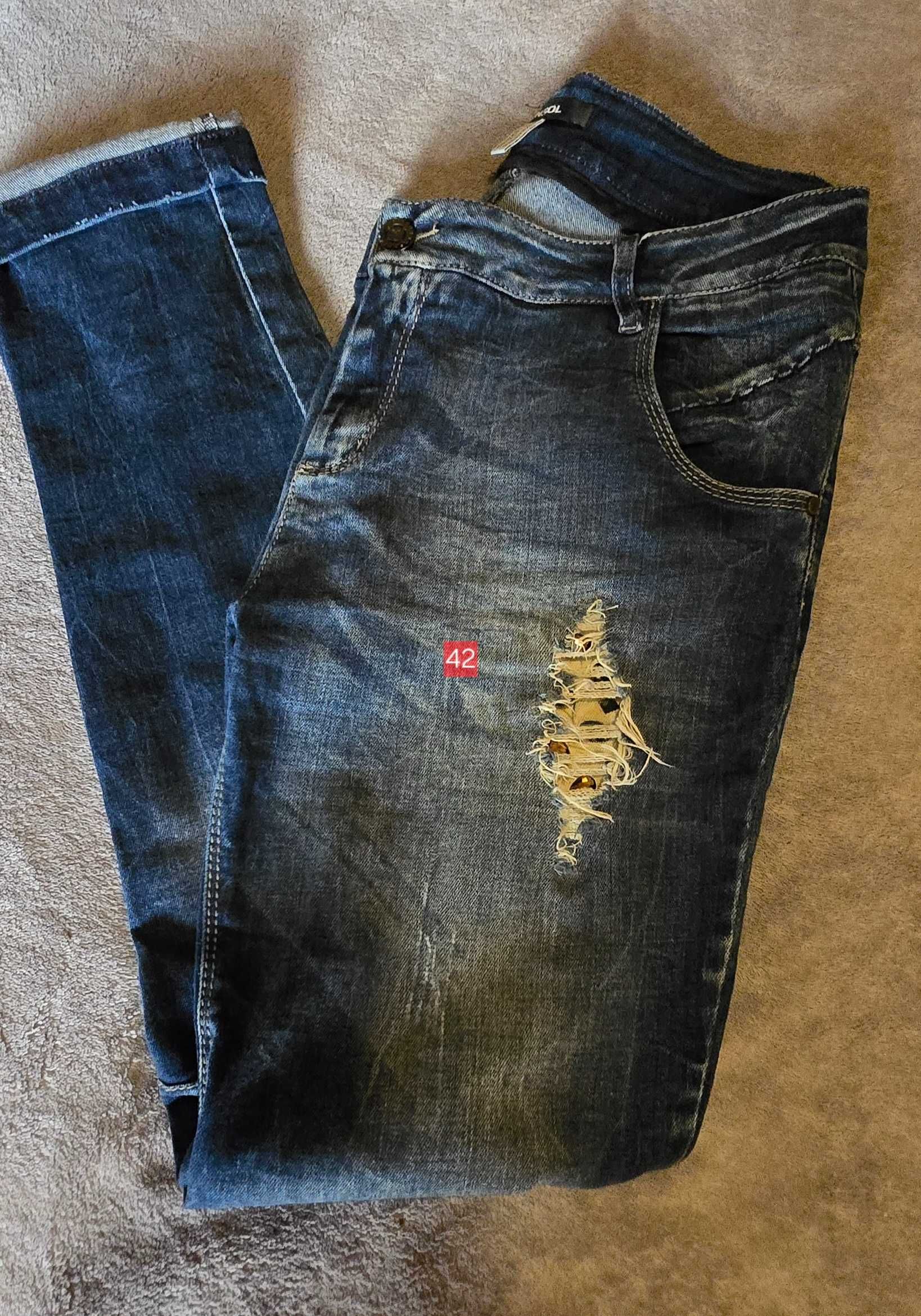 Дамски дънки KENSOL и Old Navy ,  по 30 лв. Размери 42 и 46.