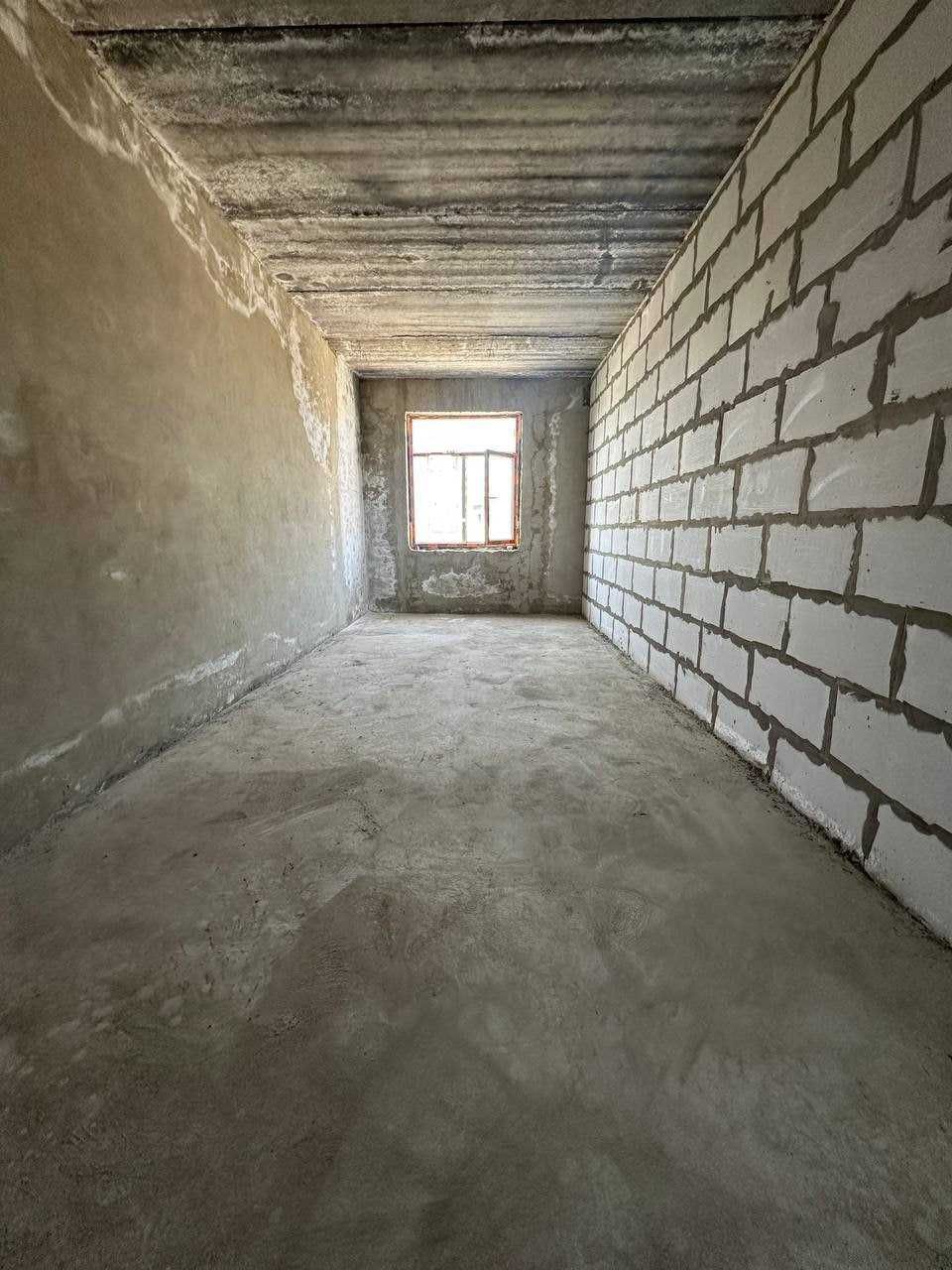 Продаётся 3х комн квартира на 5 этаже Ор-р  Чевар Киви