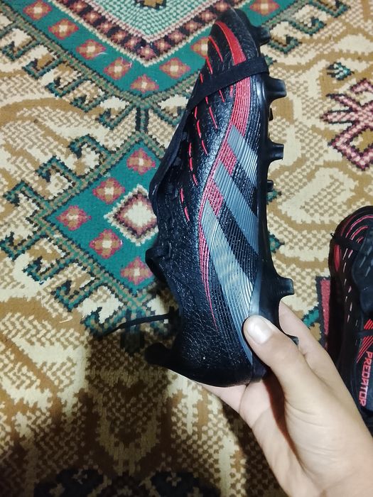 Ghete de fotbal adidas predator de ridicat de la domiciliu