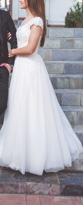 Rochie de Mireasă cu detalii lucrata manual