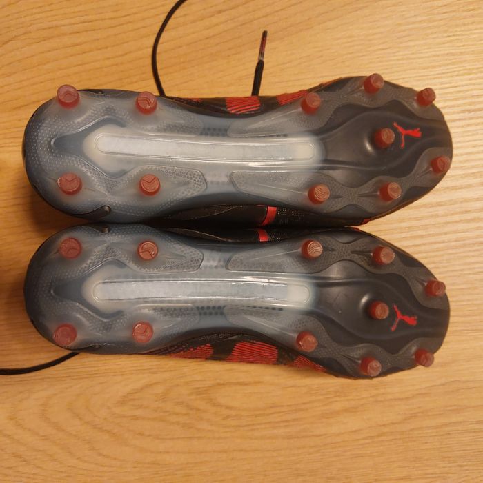 Ghete fotbal Puma King Elite Ultimate L.E FG/AG