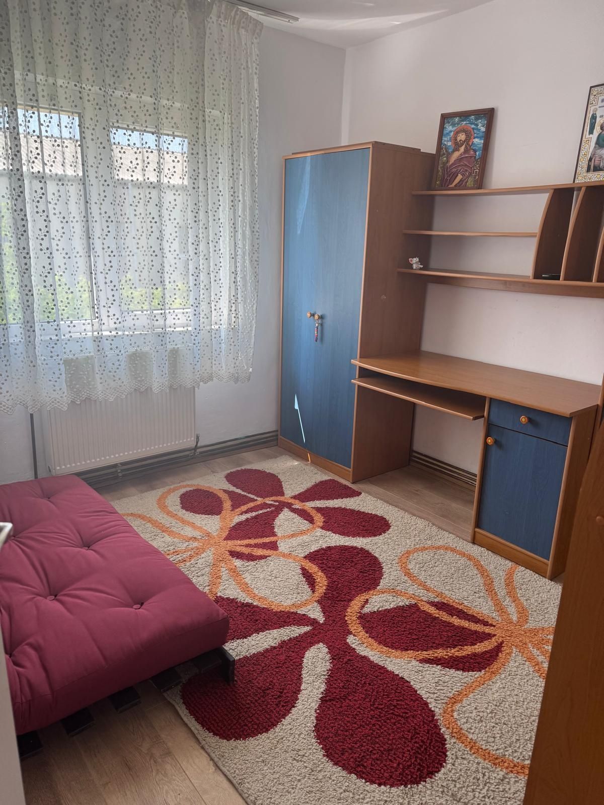 Vând apartament 3 camere decomandat Micro 16