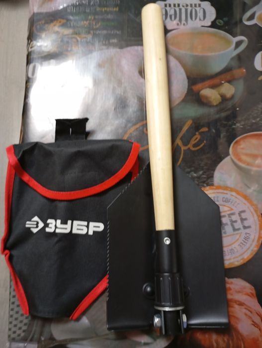 Лопата туристическая складная с деревянным черенком