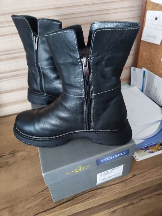 Дамски ботуши, обувани само веднъж, топли- агнешка кожа. българско про