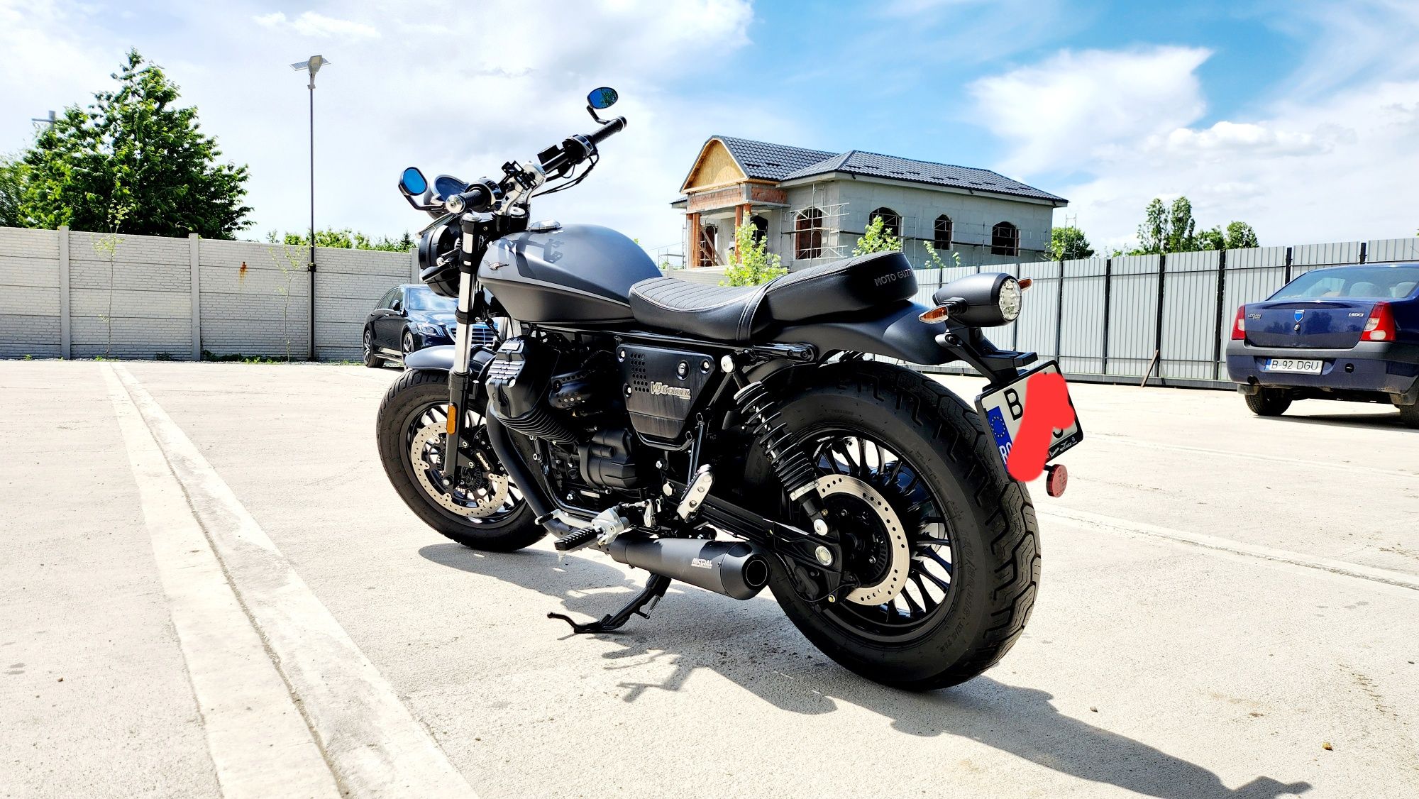 Moto Guzzi V9 Bobber