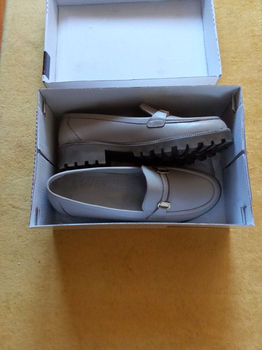 Мокасини от естествена кожа